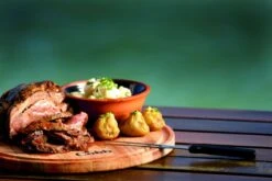 Cobb Pro Houtskoolbarbecue - Zalmrood 10 Cobb Pro Houtskoolbarbecue - Zalmrood -Buitenuitrusting 1267 1900 250y8439 1 1