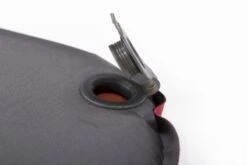 Exped SIM Comfort 5 LW Zelfopblazende Slaapmat 14 Exped SIM Comfort 5 LW Zelfopblazende Slaapmat -Buitenuitrusting 1267 1900 6184 sim comfort valve open 5472x3648 1