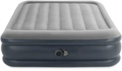 Intex Deluxe Pillow Rest Raised Luchtbed - Queensize - Ingebouwde Elektrische Pomp -Buitenuitrusting 1320 1900 64136 prd2 2023 300
