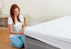 Intex Prime Comfort Luchtbed - Eenpersoons - Ingebouwde Elektrische Pomp -Buitenuitrusting 899 1294 64162 inuse1 2020 300