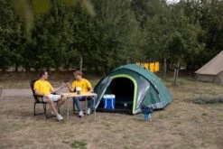 Coleman Kobuk Valley Blackout 4 Plus Koepeltent - 4 Persoons -Buitenuitrusting coleman kobuk valley blackout 4 8