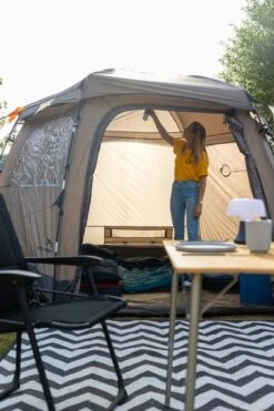 Easy Camp Moonlight Yurt 6 Familietent - 6 Persoons -Buitenuitrusting easy camp moonlight yurt 6 familietent 9